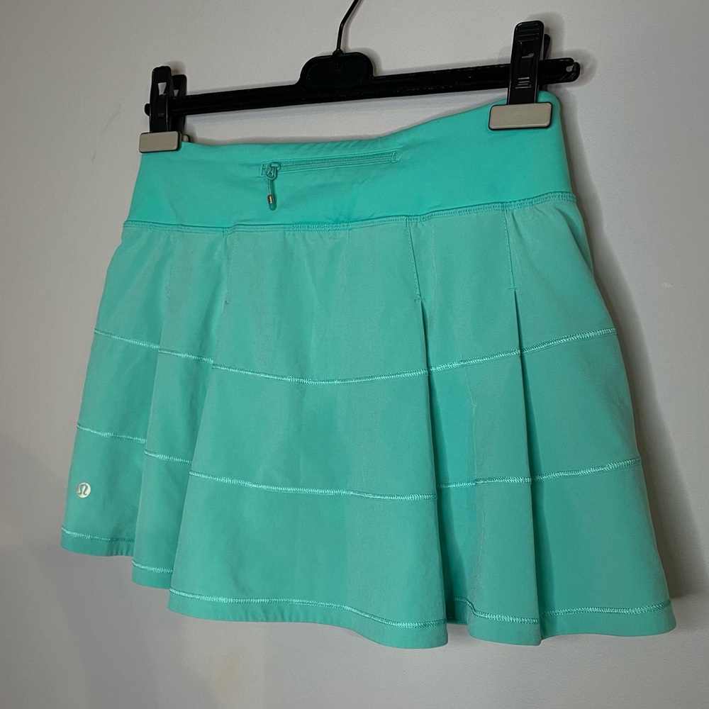 Minty LULULEMON Skirt Skort